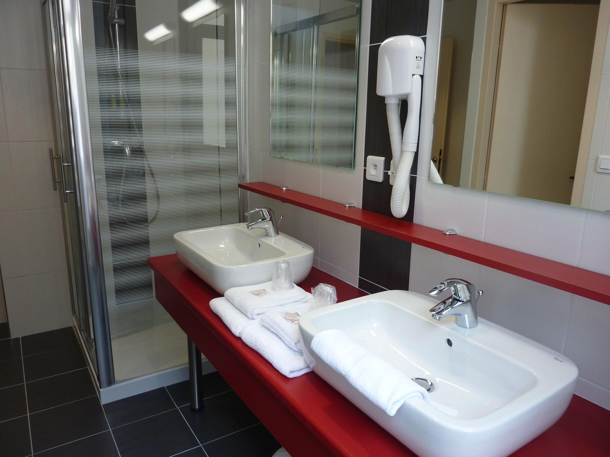Cit'hotel De La Vallee Hotel 3*