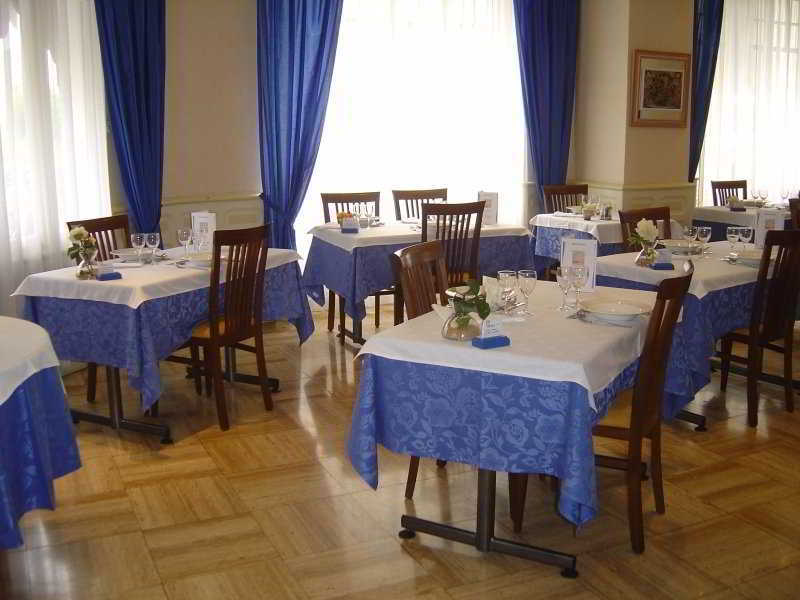 Hotel Cit'hotel De La Vallee 3*