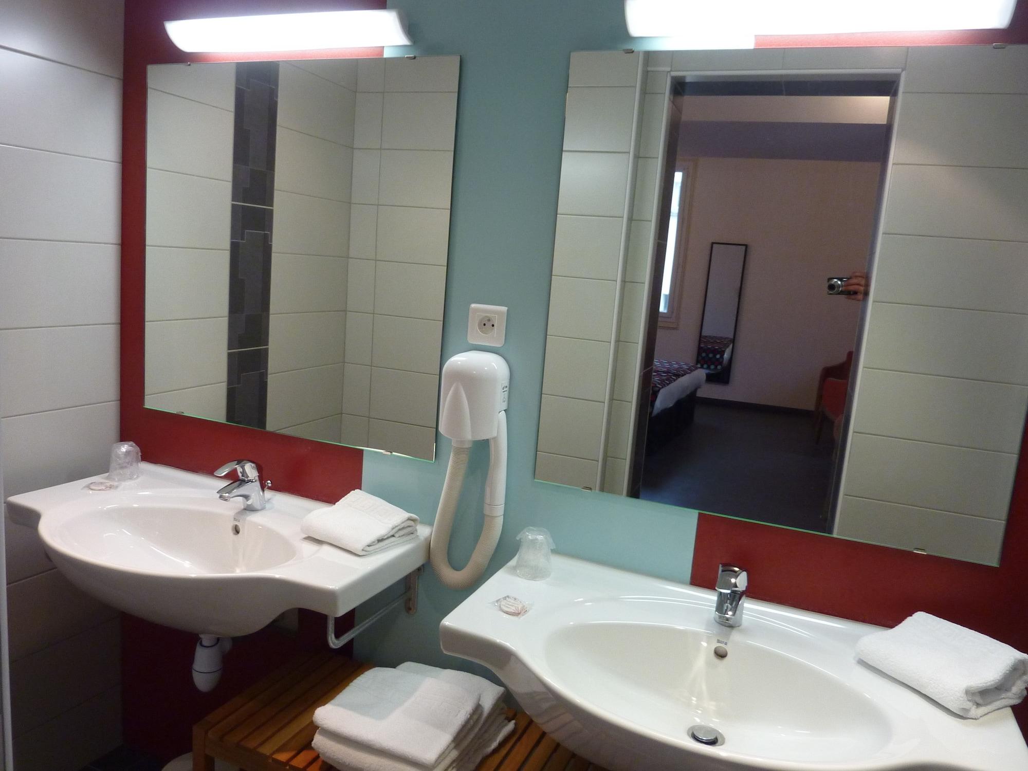 Cit'hotel De La Vallée Hotel 3*